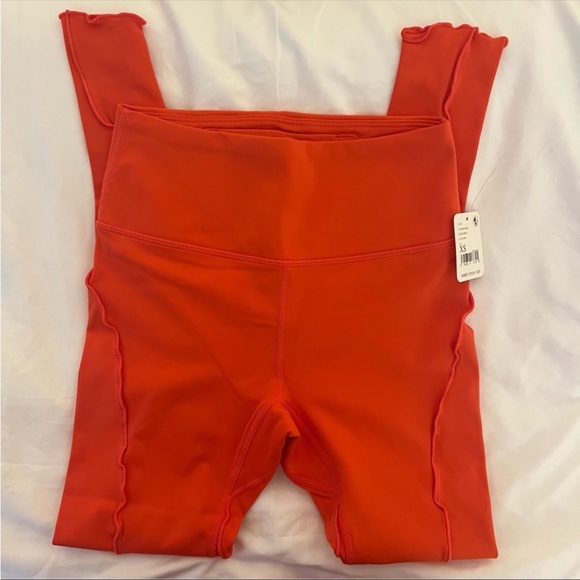 NWT Free People Hearts Aflutter Legging FP Movement Ruffle Detail Red Pink - Picture 2 of 16
